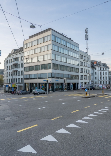 Der Einstieg in den Rosenbergstollen befindet sich am Blumenbergplatz.